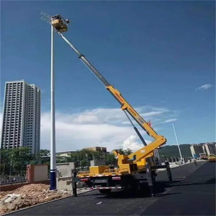 井冈山维修路灯的曲臂升降车出租