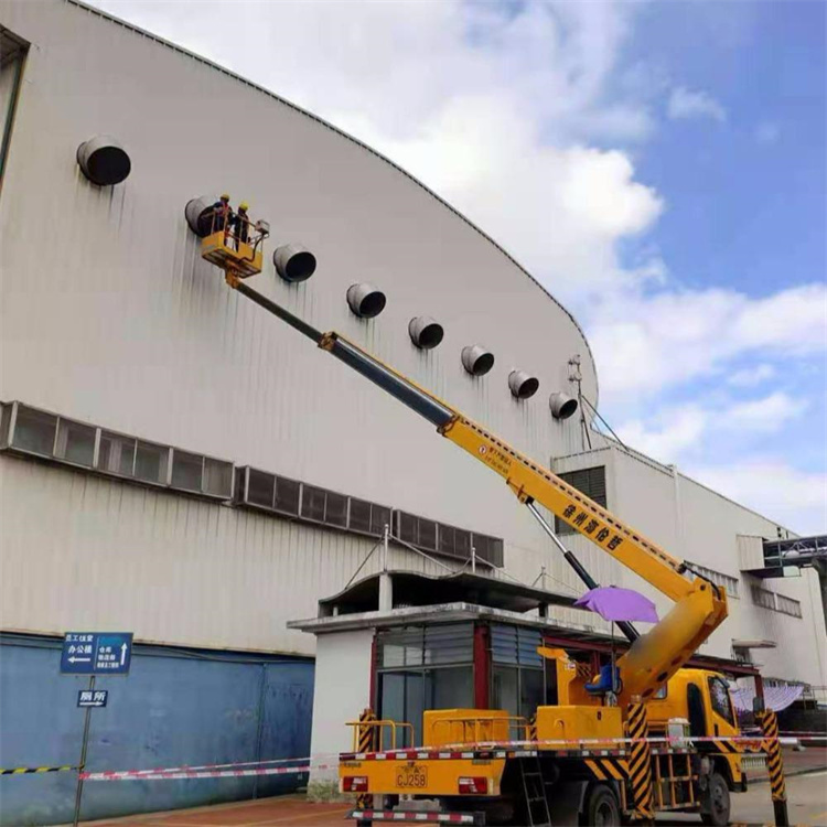 井冈山高空作业车出租服务：专业广告牌安装解决方案