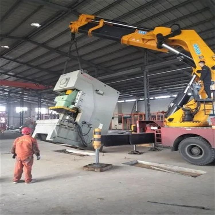 井冈山80吨折臂吊车出租附近电话